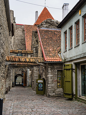 Tallinn Old Town Alley